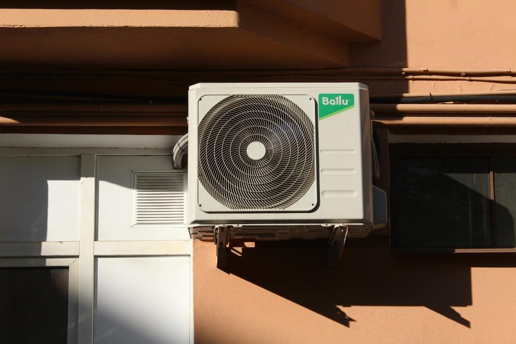 Heating-and-AC-in-Bell Gardens   Need   dependable   heating and cooling experts  in Bell Gardens?  Direct AC 24/7  offers   outstanding   comfort solutions  around the clock  in Bell Gardens.