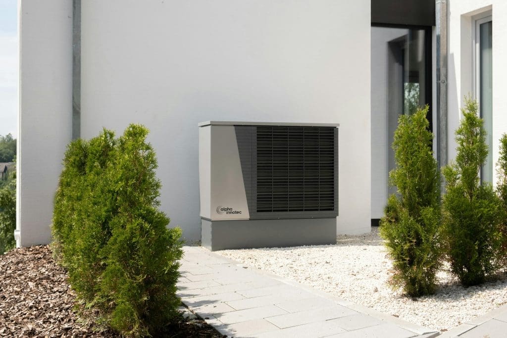 Heating-and-AC-in-Canoga Park   Need   dependable   heating and cooling experts  in Canoga Park? Direct Air Conditioning 24/7   offers  exceptional  service quality   around the clock  in Canoga Park.